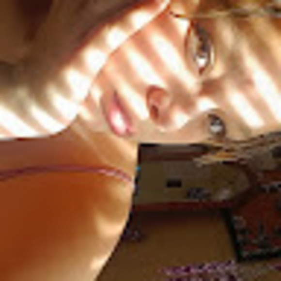 Meet your Posher, Doralyn - Picture 1 of 1